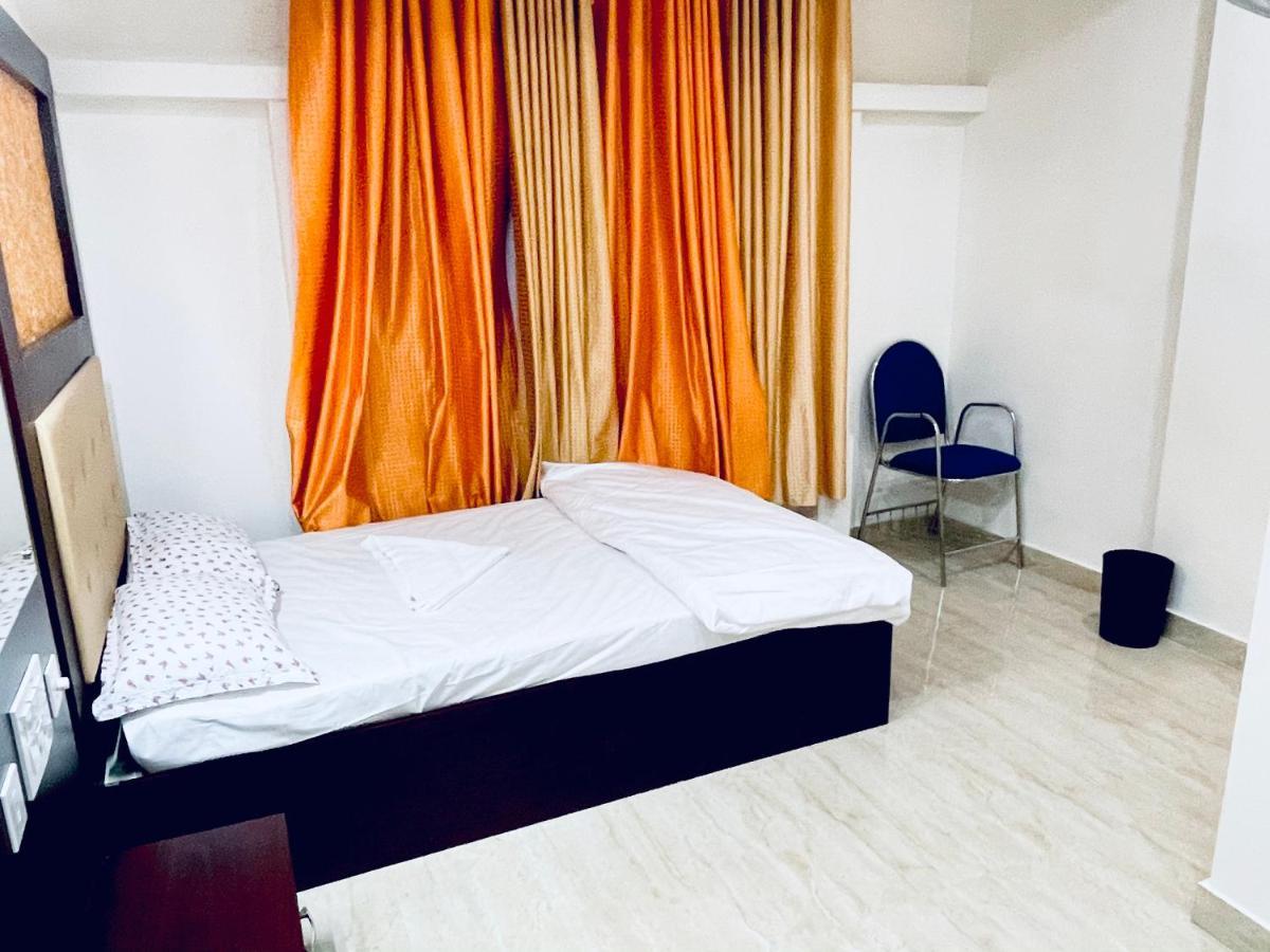 Bassac Residency Hotell Changanācheri Eksteriør bilde