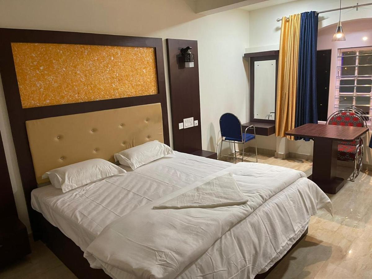 Bassac Residency Hotell Changanācheri Eksteriør bilde